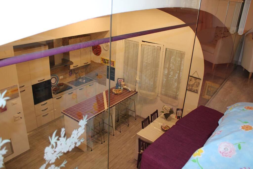 Purple House Apartment